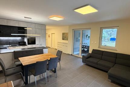 Haus Teublitz - 4 Zimmer, 102 m&sup2;, 1.290&euro; | Angebot:24849179