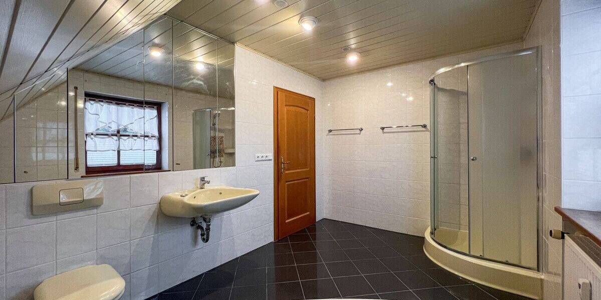 Etagenwohnung Maxhütte-Haidhof Ponholz - 3 Zimmer, 124 m&sup2;, 800&euro; | Angebot:26807150