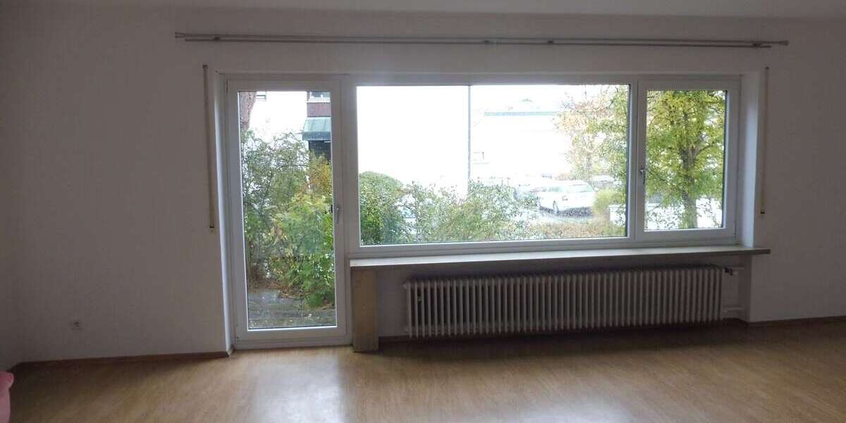 Etagenwohnung Lappersdorf - 2 Zimmer, 75 m&sup2;, 700&euro; | Angebot:25716196