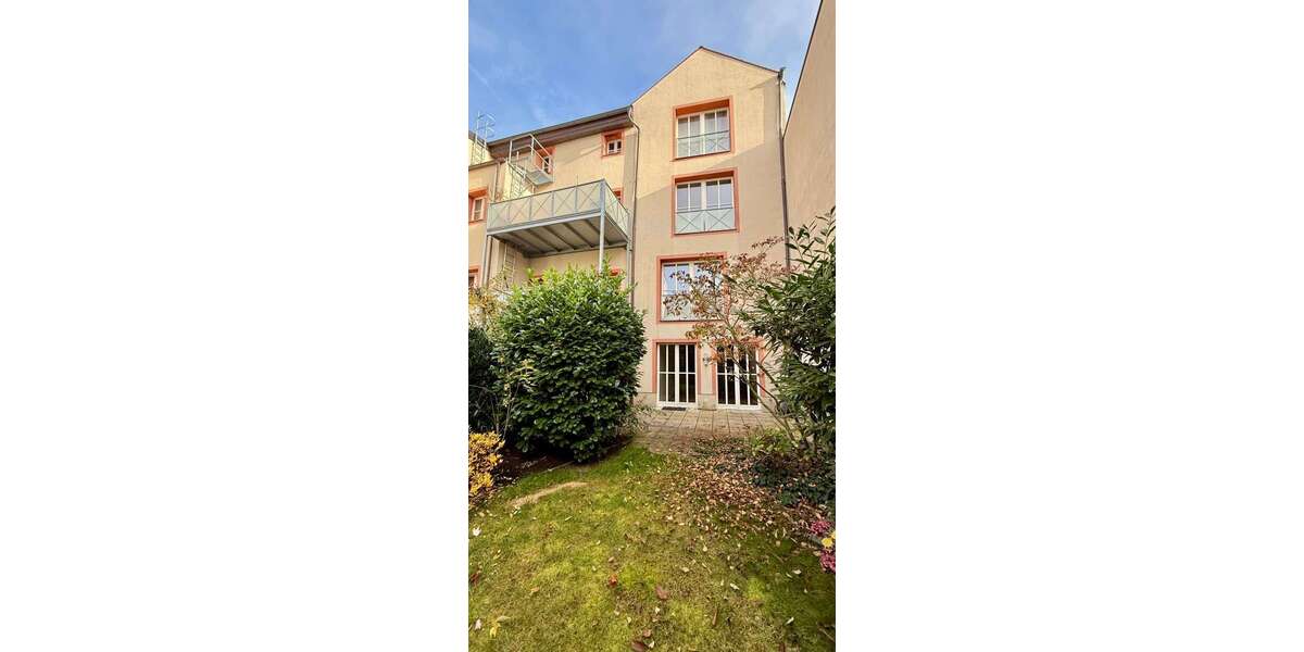 Wohnung zum Mieten in Regensburg 1.400 € 102 m² 4 zimmer