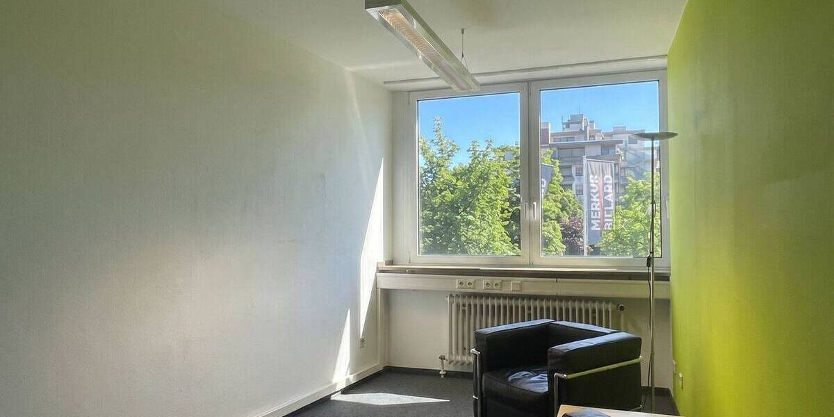 Gewerbeobjekt Regensburg Galgenberg - 3 Zimmer, 107 m&sup2;, 1.880&euro; | Angebot:26388934