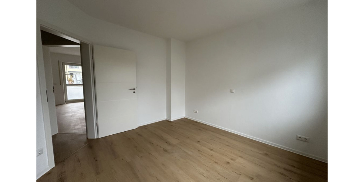 Neu sanierte 2-Zimmer-Wohnung mit Terrasse & Garten - Regensburg 2 zimmer