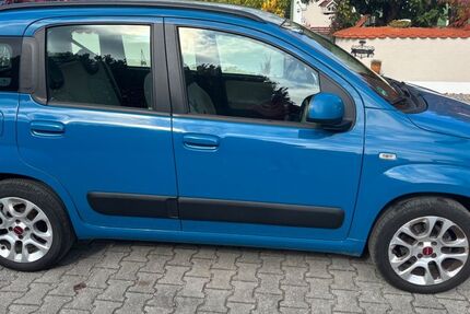 Fiat Panda 134.000 km 4.600 € Langquaid OT Niederleierndorf 84085