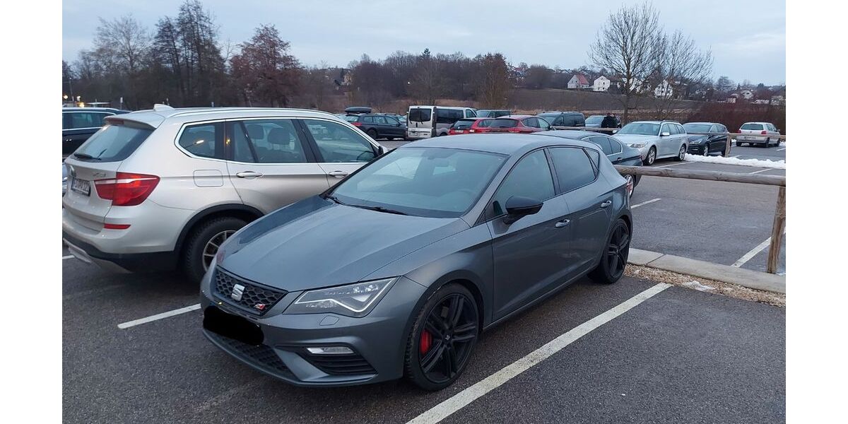 Seat Leon 45.032 km 23.500 &euro; Abensberg 93326
