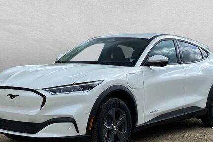 Ford Mustang Mach-E 2.000 km 48.990 € Regensburg 93059