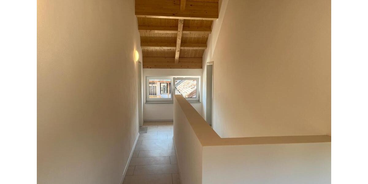 Mehrfamilienhaus, Wohnhaus Kelheim - 7 Zimmer, 221 m&sup2;, 850.000&euro; | Angebot:26416370