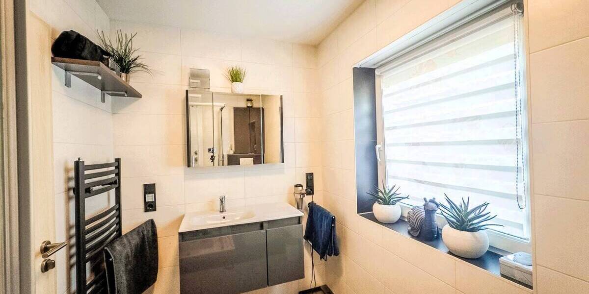 Reihenmittelhaus Regenstauf - 4 Zimmer, 107 m&sup2;, 449.000&euro; | Angebot:26142937