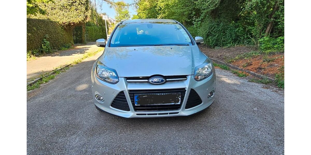 Ford Focus 202.000 km 5.999 &euro; Regensburg 93059