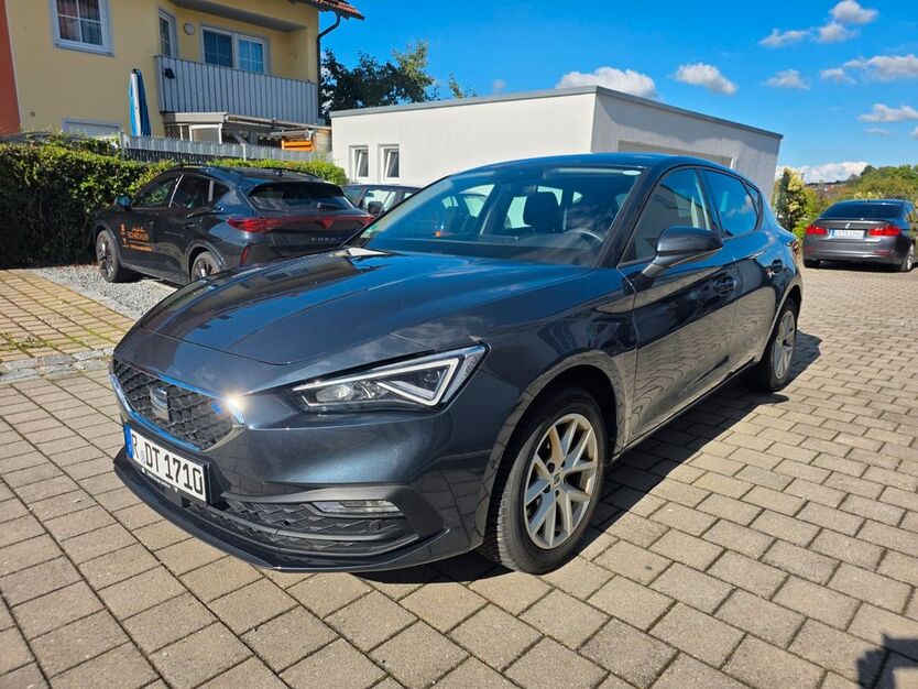 Seat Leon 84.000 km 15.360 € Neufahrn i. NB 84088