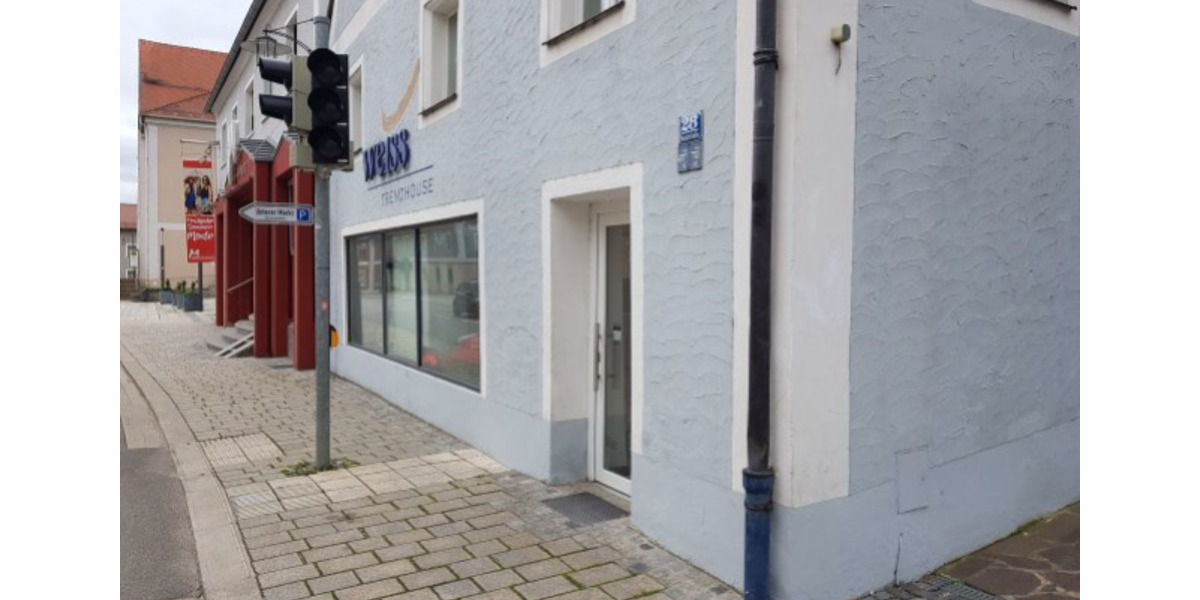 Gewerbeobjekt Regenstauf - 800&euro; | Angebot:24980269