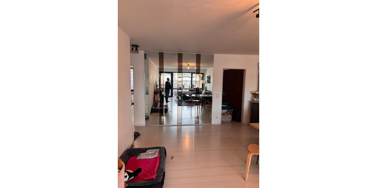 Erdgeschoßwohnung Regensburg Das Dörnberg - 4 Zimmer, 94 m&sup2;, 1.700&euro; | Angebot:26312162