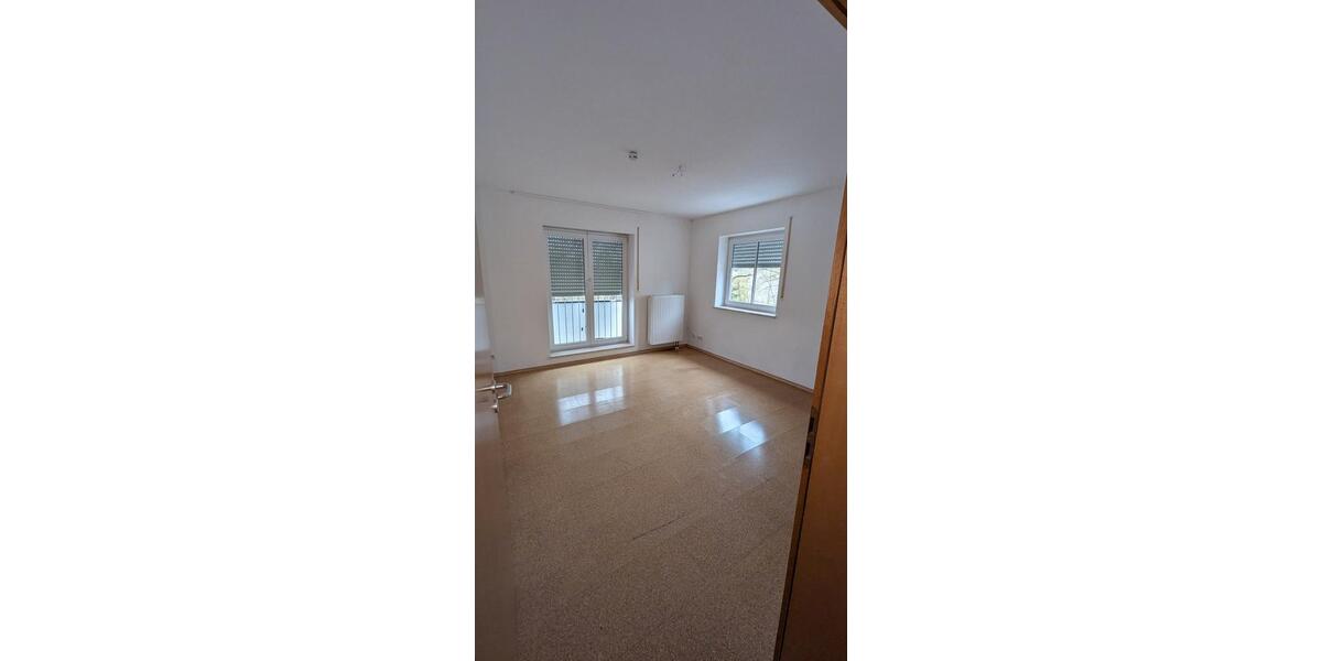 Doppelhaushälfte Regenstauf - 5 Zimmer, 200 m&sup2;, 1.545&euro; | Angebot:26560624