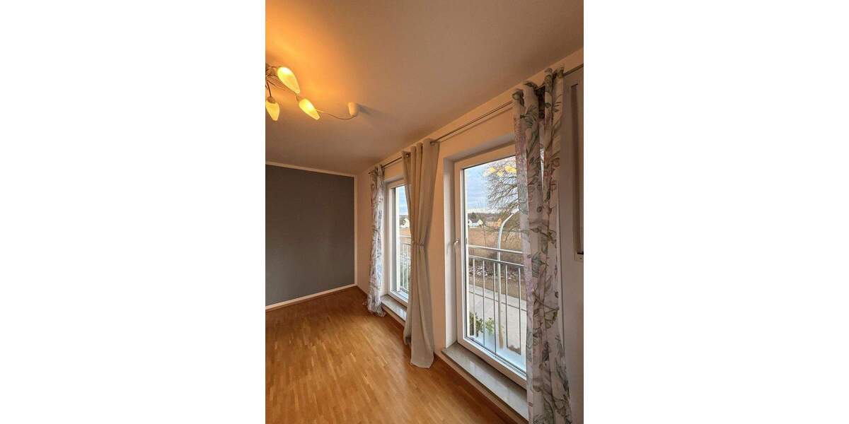 Exklusives Einfamilienhaus Regensburg: Uni UKR - Erstbezug n. Eigennutzung, Garten & Top-Ausstattung 6 zimmer