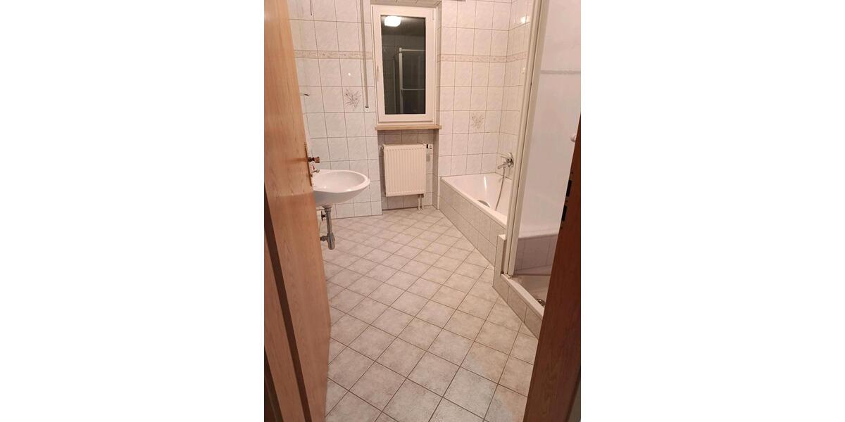 Einfamilienhaus Schierling - 5 Zimmer, 140 m&sup2;, 1.200&euro; | Angebot:26377744