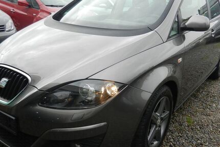 Seat Altea 99.800 km 8.900 &euro; Regensburg 93057