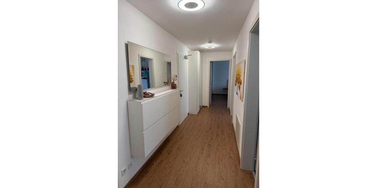 Etagenwohnung Neutraubling - 3 Zimmer, 77 m&sup2;, 489.000&euro; | Angebot:27093216