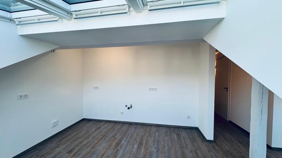 Dachgeschoßwohnung Beratzhausen - 3 Zimmer, 84 m&sup2;, 1.029&euro; | Angebot:24854465