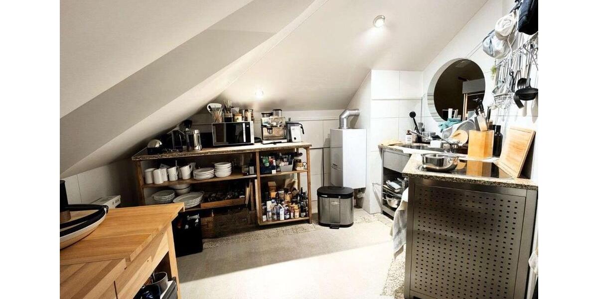 Außergewöhnliche Traumwohnung in Bestlage mit Südbalkon! 2 zimmer