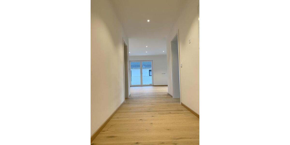 Dachgeschoßwohnung Maxhütte-Haidhof Haidhof - 3 Zimmer, 92 m&sup2;, 349.000&euro; | Angebot:26902631
