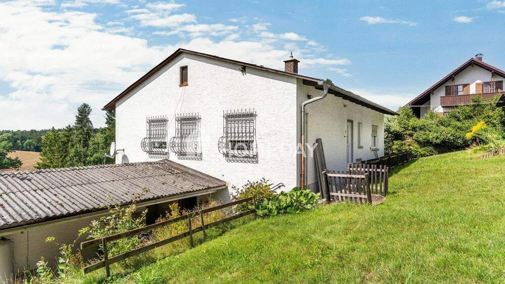 Einfamilienhaus Bernhardswald - 6 Zimmer, 150 m&sup2;, 410.000&euro; | Angebot:25695187