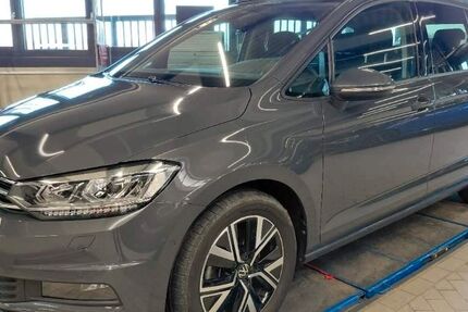 VW Touran 49.300 km 34.799 &euro; Regensburg 93053
