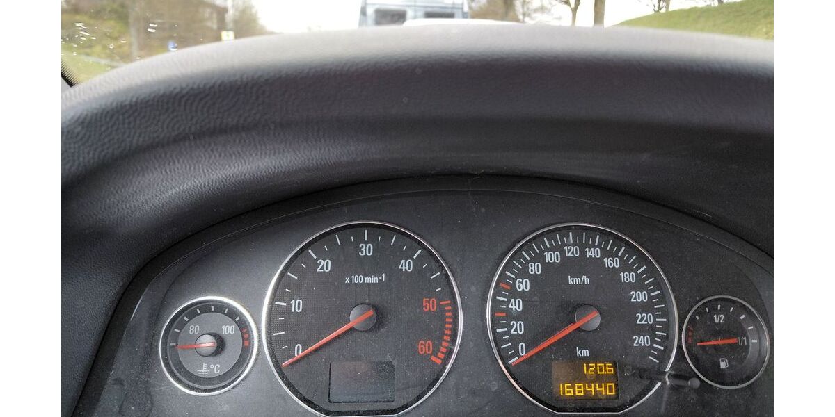 Opel Vectra 168.000 km 2.050 &euro; Regensburg 93051