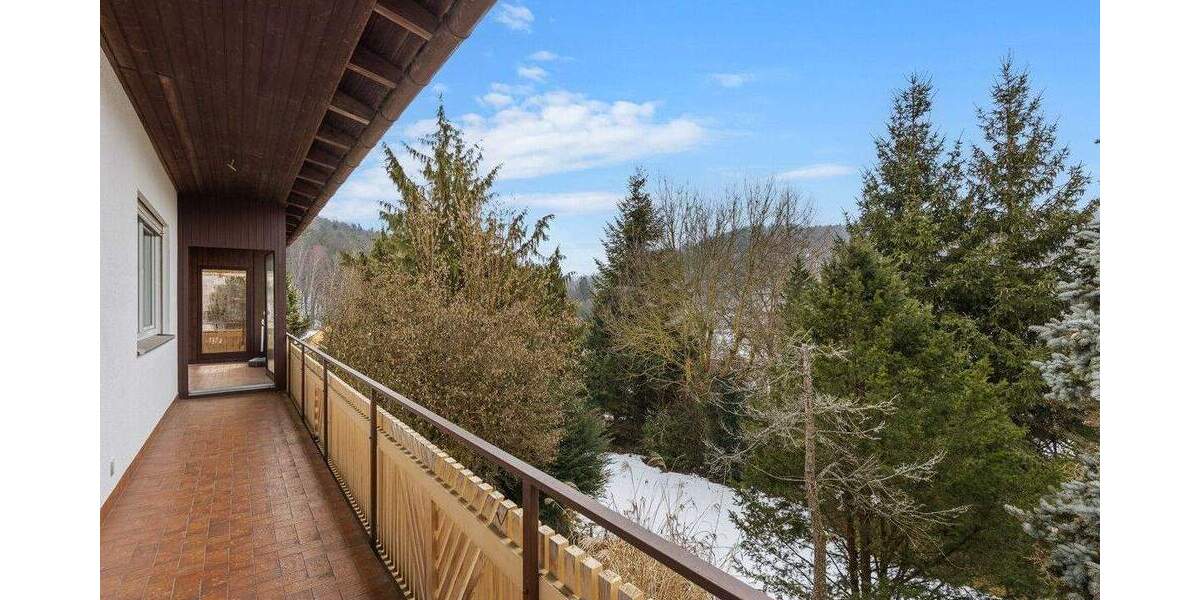 Einfamilienhaus Undorf Undorf - 7 Zimmer, 208 m&sup2;, 599.000&euro; | Angebot:24826005