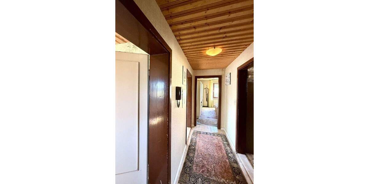 Einfamilienhaus Regensburg Oberisling-Graß - 9 Zimmer, 180 m&sup2;, 545.000&euro; | Angebot:25697116