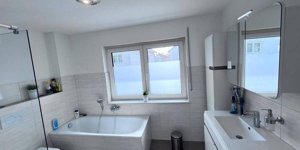 Doppelhaushälfte Tegernheim - 5 Zimmer, 145 m&sup2;, 899.000&euro; | Angebot:26379608