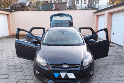 Ford Focus 210.000 km 2.000 &euro; Regensburg 93051