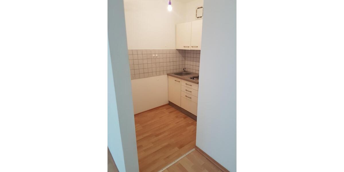 Etagenwohnung Nittendorf - 1 Zimmer, 32 m&sup2;, 395&euro; | Angebot:27605128