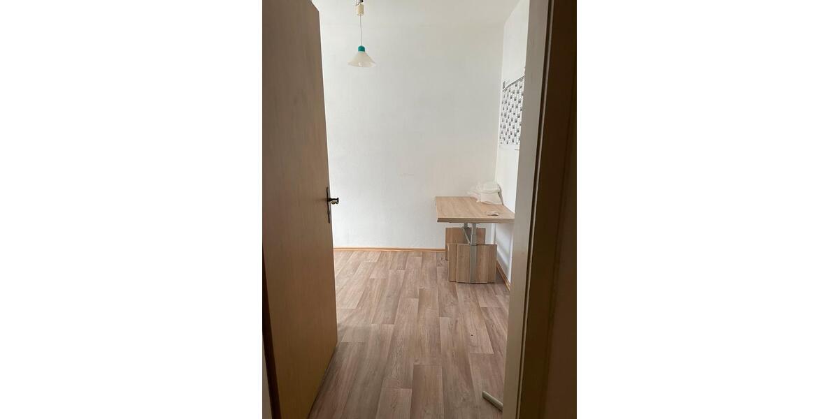 Etagenwohnung Regensburg Konradsiedlung - 5 Zimmer, 85 m&sup2;, 1.500&euro; | Angebot:26502767