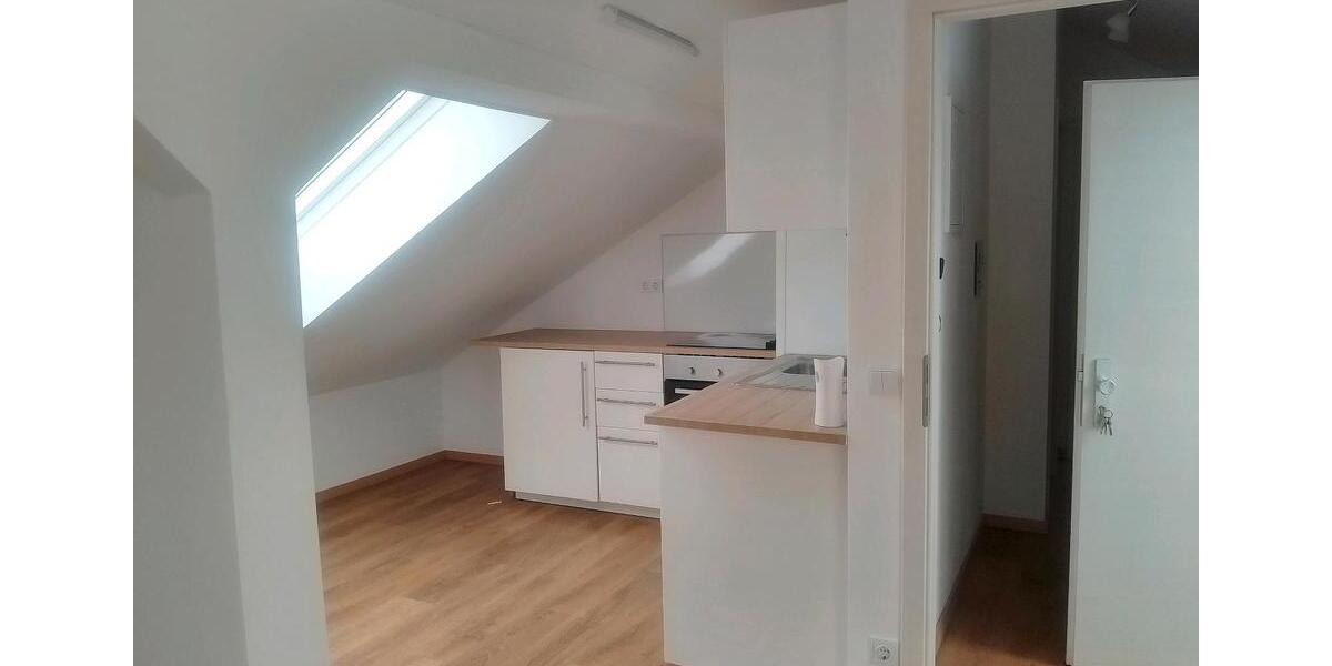 Dachgeschoßwohnung Saal an der Donau - 2 Zimmer, 65 m&sup2;, 850&euro; | Angebot:27569696