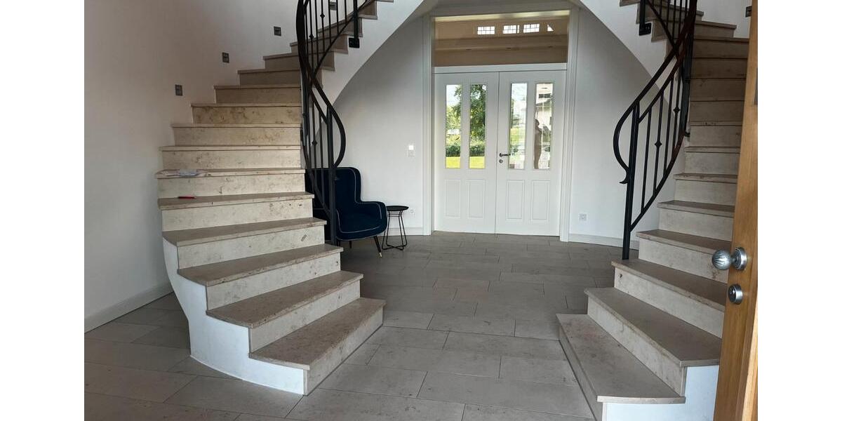 Villa Regensburg Brandlberg - 10 Zimmer, 370 m&sup2;, 2.577.000&euro; | Angebot:27055056