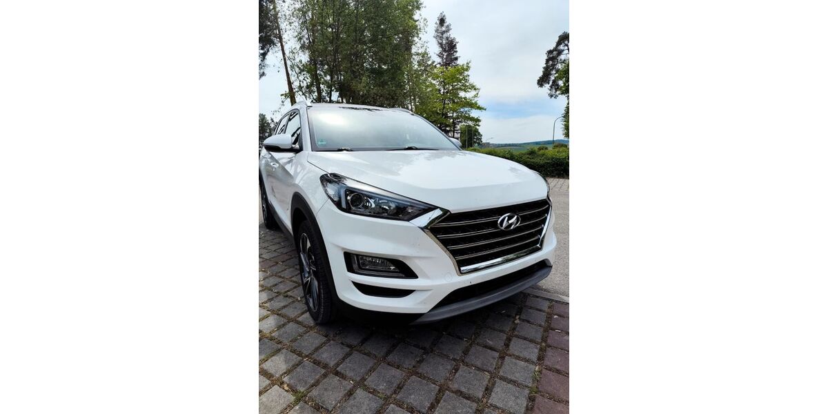 Hyundai TUCSON 140.500 km 14.400 &euro; Brunn 93164