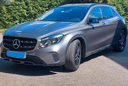Mercedes GLA 180
