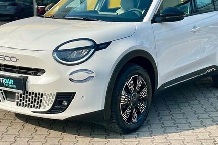 Fiat 600 11.358 km 18.780 &euro; Kelheim 93309