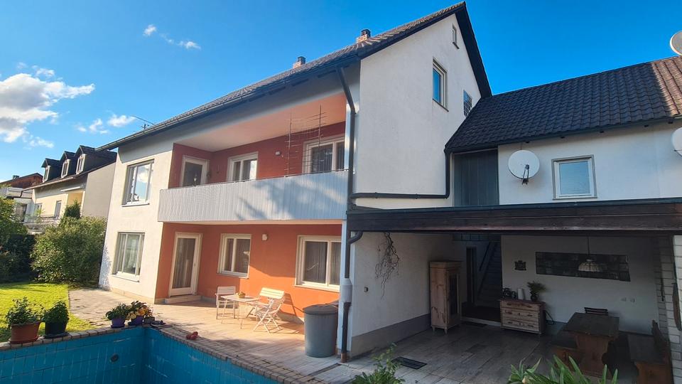 Einfamilienhaus Burglengenfeld - 8 Zimmer, 244 m&sup2;, 450.000&euro; | Angebot:26421540