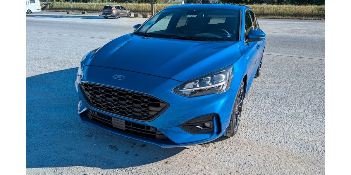 Ford Focus 109.000 km 13.800 &euro; Ihrlerstein 93346