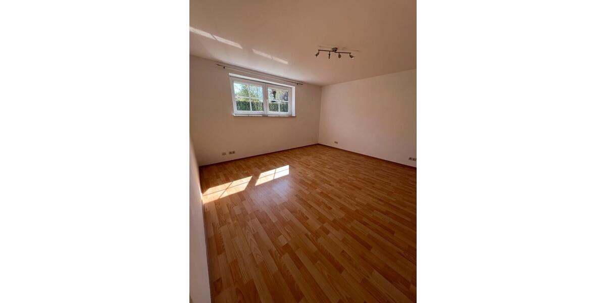 Etagenwohnung Schierling - 2 Zimmer, 52 m&sup2;, 390&euro; | Angebot:26263160