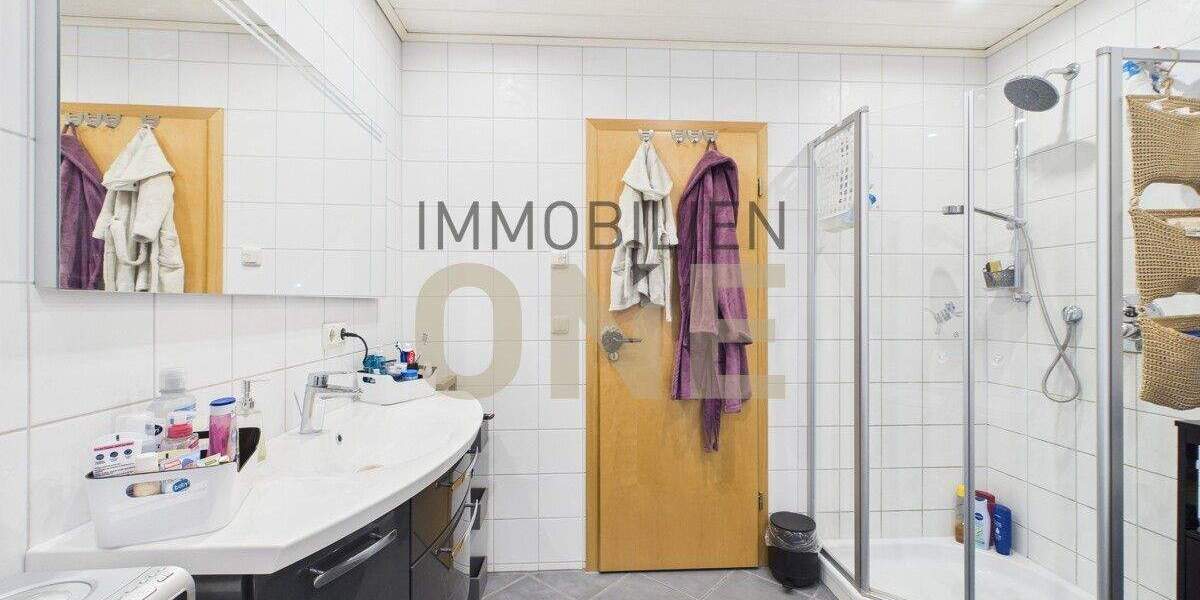 Mehrfamilienhaus, Wohnhaus Nittendorf Etterzhausen - 8 Zimmer, 259 m&sup2;, 975.000&euro; | Angebot:25689800