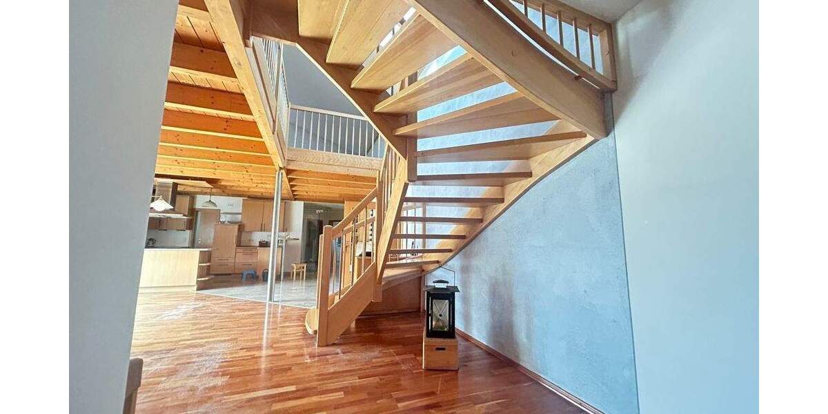 Metzgerei mit Schlachthaus, Laden und riesiger Wohnung zimmer