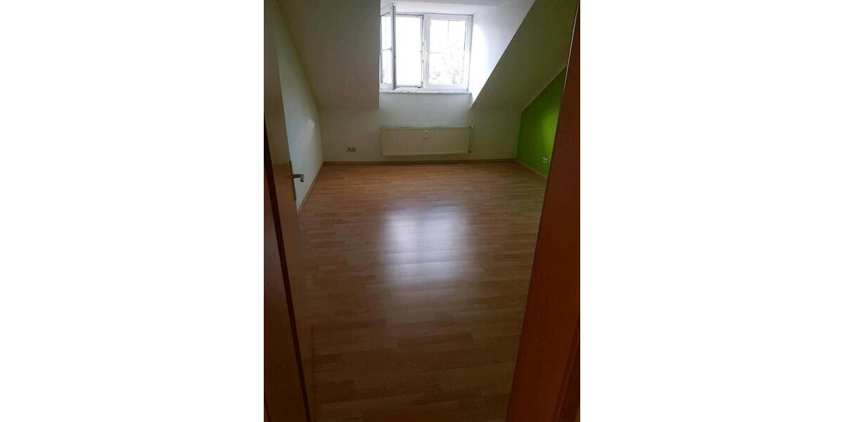 Dachgeschoßwohnung Walderbach - 4 Zimmer, 120 m&sup2;, 750&euro; | Angebot:26303073