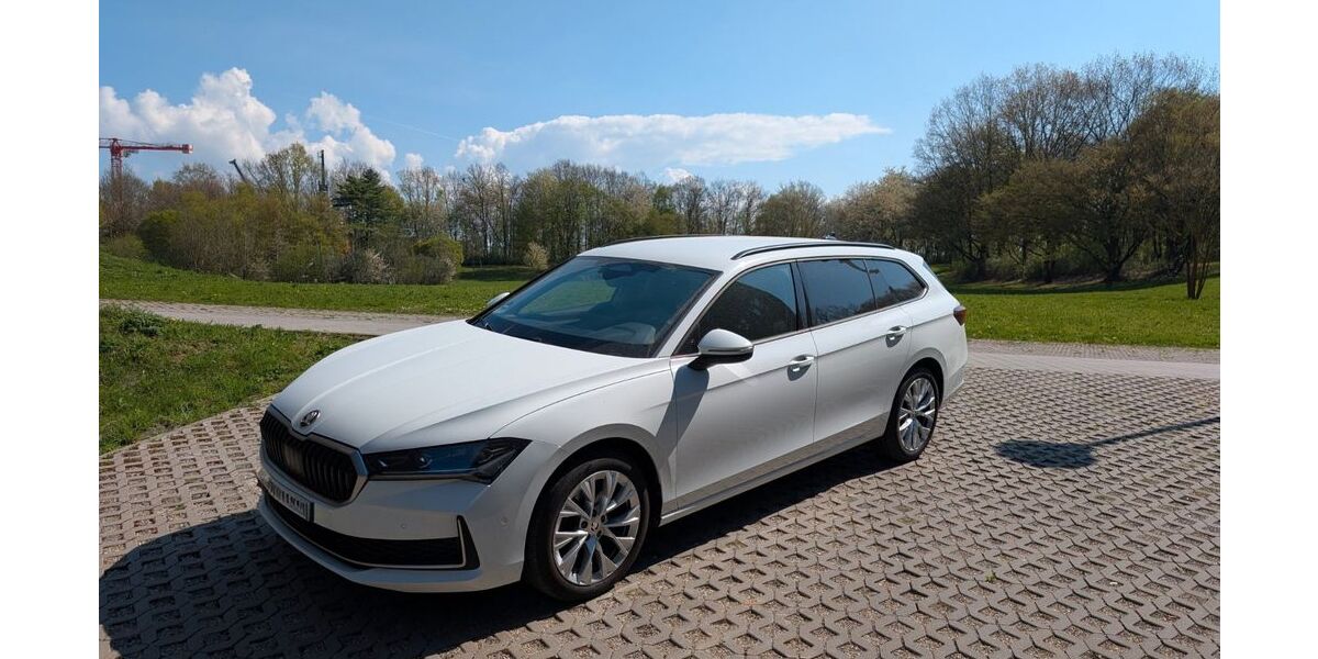 Skoda Superb 20.500 km 30.990 &euro; Regensburg 93051