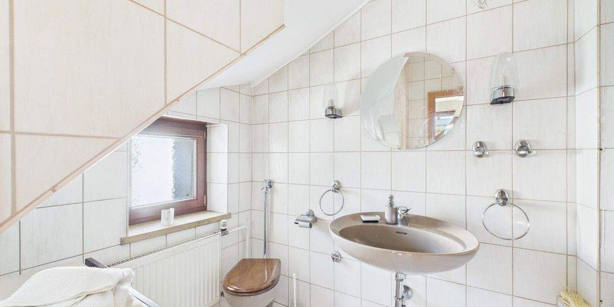 Einfamilienhaus Regensburg Galgenberg - 5 Zimmer, 119 m&sup2;, 450.000&euro; | Angebot:25780068