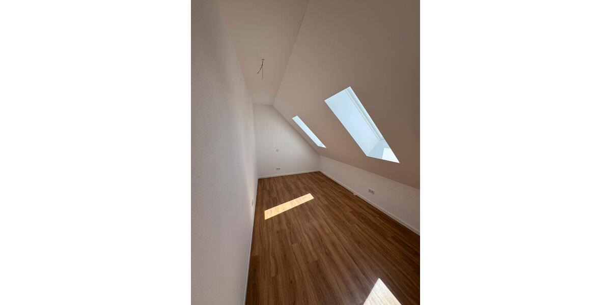 Maisonettenwohnung Langquaid - 4 Zimmer, 82 m&sup2;, 1.170&euro; | Angebot:26677652