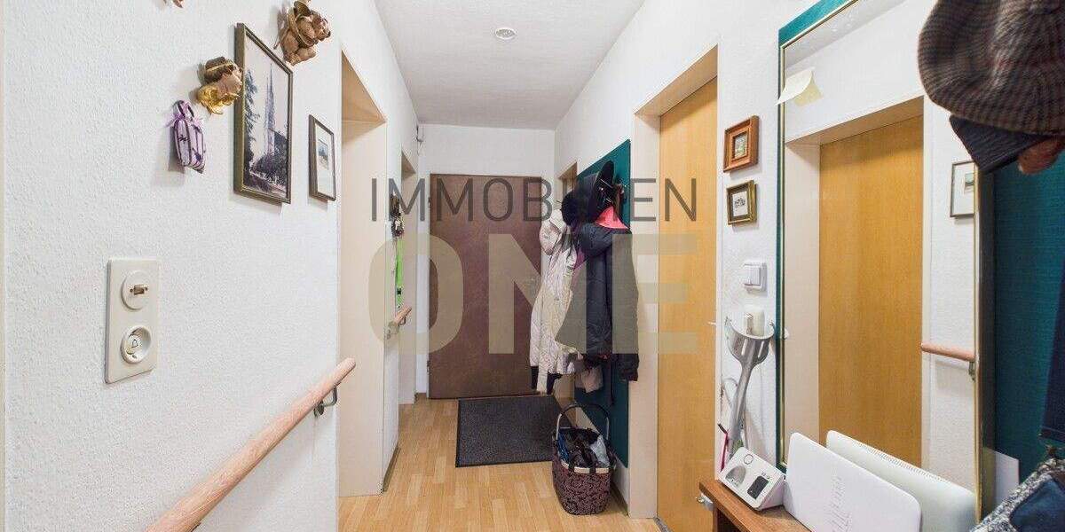 Mehrfamilienhaus, Wohnhaus Pentling - 9 Zimmer, 160 m&sup2;, 735.000&euro; | Angebot:25799942