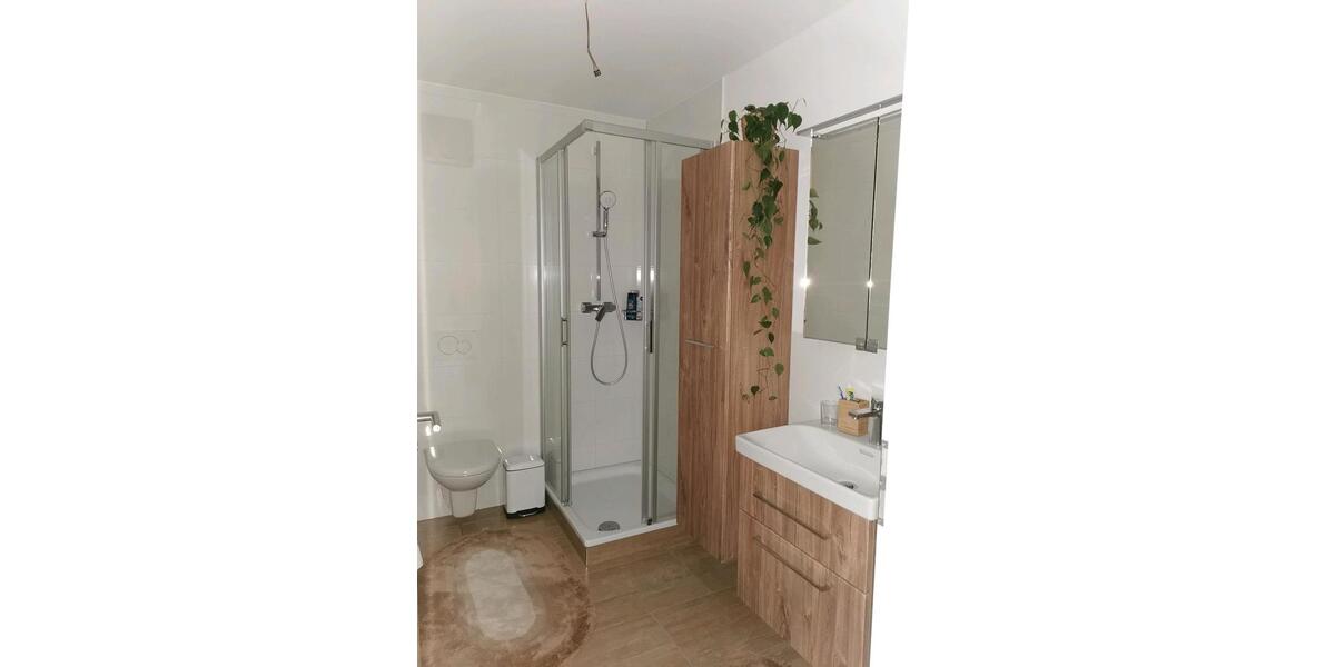 Erdgeschoßwohnung Regensburg Galgenberg - 4 Zimmer, 109 m&sup2;, 1.800&euro; | Angebot:26357926
