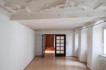 Wohnung Gewerbe mitten in Regensburg mit Einbauküche und Balkon 2 zimmer