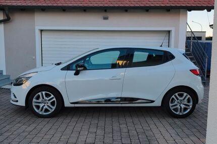 Renault Clio 12.400 km 8.500 &euro; Obertraubling 93083
